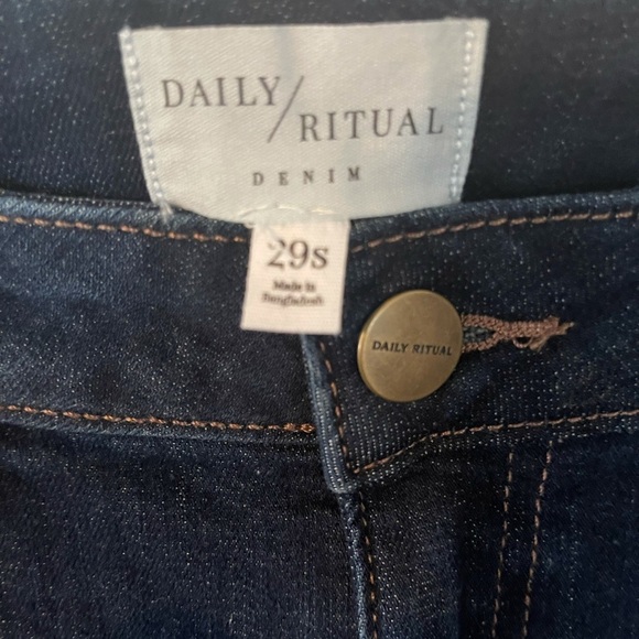 Daily Ritual Denim - Picture 4 of 5